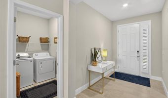5657 HAWKS CAY St, Apollo Beach, FL 33572