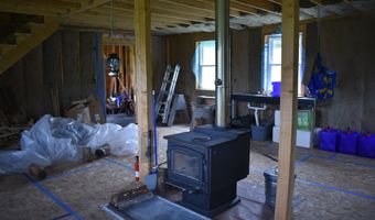 752 Cook Rd, Barton, VT 05822