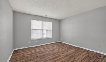 8133 Maple Stream Ln, Indianapolis, IN 46217