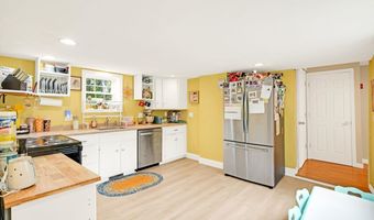 191 Main St, Alton, NH 03809