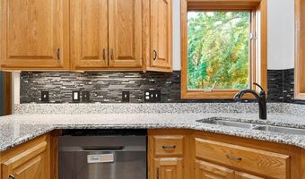 2703 10th Ave SW, Austin, MN 55912