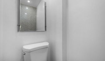 10276 ARIZONA Cir 61, Bethesda, MD 20817