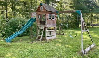 220 School St, Coventry, CT 06238