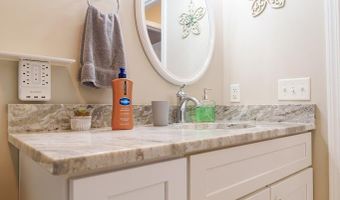 153 Chestnut St, Baxter, TN 38544