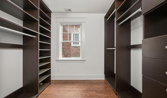 3118 17TH St N, Arlington, VA 22201