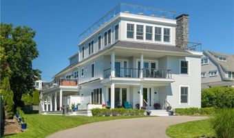 592 Tuckerman Ave, Middletown, RI 02842