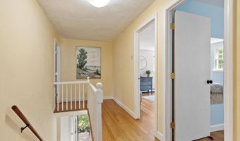 215 Middle Rd, Boxborough, MA 01719