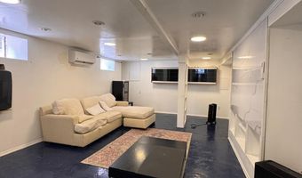 384 Wells St, Bridgeport, CT 06606