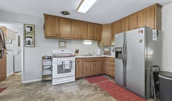 813 Pearse Ave, Auburn, IN 46706