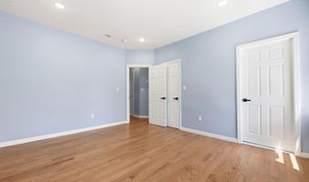 429 KENNEDY Blvd, Bayonne, NJ 07002