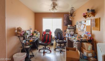8735 W PINEVETA Dr W, Arizona City, AZ 85123