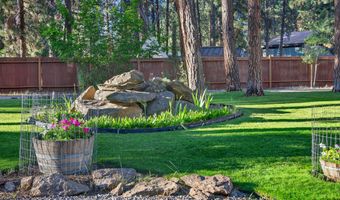 60221 Winnebago Ln, Bend, OR 97702