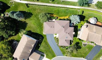 2409 E Greshan Ct, Arlington Heights, IL 60004