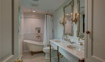 127 Harrison Ave 2, Newport, RI 02840