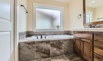17450 SW ROGER Ln, Beaverton, OR 97078