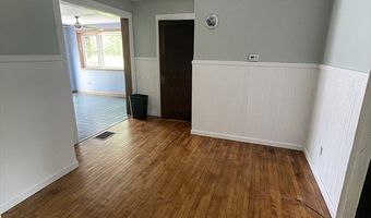 14 Wheelwright Rd, Barre, MA 01005