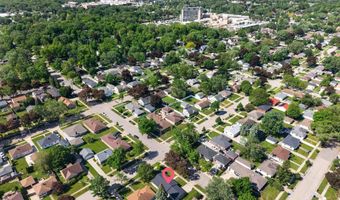2206 N MCDONALD St, Appleton, WI 54911