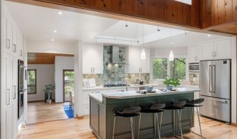 1355 White Oak Dr, Santa Rosa, CA 95409