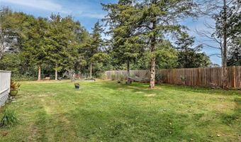 21 Browning Dr, Charlestown, RI 02813