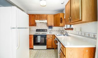 157 Shelter Rock Rd 37, Danbury, CT 06810