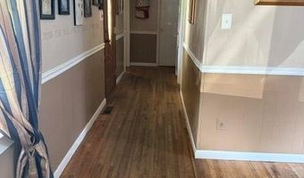 43 Danville Rd, Big Sandy, TN 38221