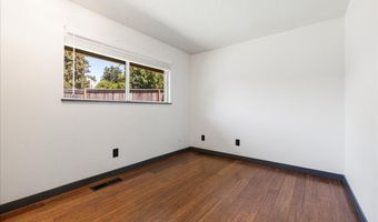 19235 SW OAK St, Aloha, OR 97078