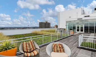 925 FAIRFAX St N 102, Alexandria, VA 22314