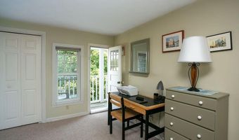 1 Seaview Ave 4, Newport, RI 02840