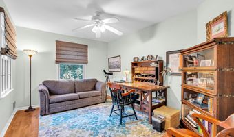 76 Pape Dr, Atlantic Highlands, NJ 07716