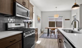20571 Rolen Ave, Bend, OR 97702