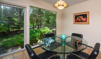 74 Woods Rd, Bethany, CT 06524
