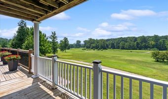 18 Woodland Hills Ct, Alton, IL 62002