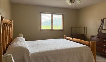 1432 Regency Ln, Albert Lea, MN 56007