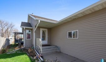 1012 E Magnolia Dr, Brandon, SD 57005