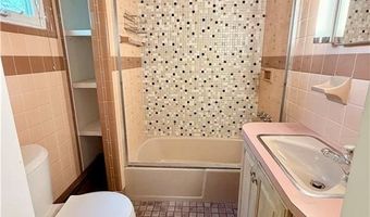 1561 Cranston St 1, Cranston, RI 02920