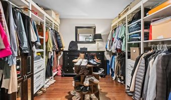 1002 NW 9th St, Bentonville, AR 72712