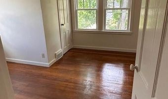 4 Preston Dr, North Kingstown, RI 02852