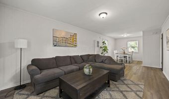 237 Maple Dr, Columbus, OH 43228