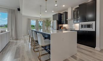 2021 Fairway Dr, Auburn, IN 46706