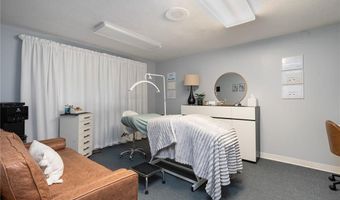 990 Main St 3, East Greenwich, RI 02818