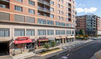 8202 EXCALIBUR Ct, Annandale, VA 22003