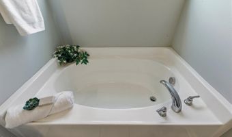 2456 Baslow Dr, Apex, NC 27539