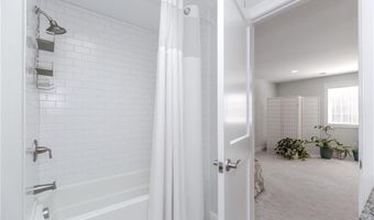 200 Wickford Ct, North Kingstown, RI 02852