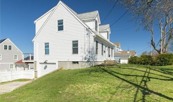 433 Wolcott Ave, Middletown, RI 02842