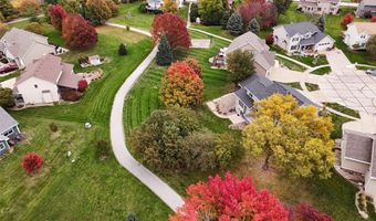 1110 Sandalwood Ct SW, Altoona, IA 50009