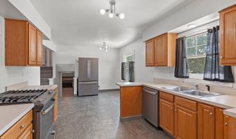 721 Riverside, Adrian, MI 49221