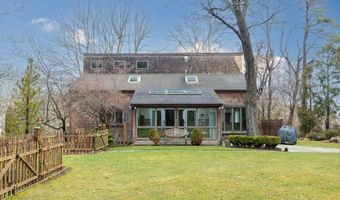 29 Sturgis Ln, Barnstable, MA 02630