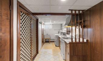 30 Dover Ave, East Providence, RI 02914