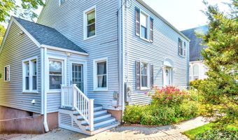 82 Thimble Island Rd, Branford, CT 06405