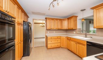 3115 Longmeadow Ln, Amberley, OH 45236